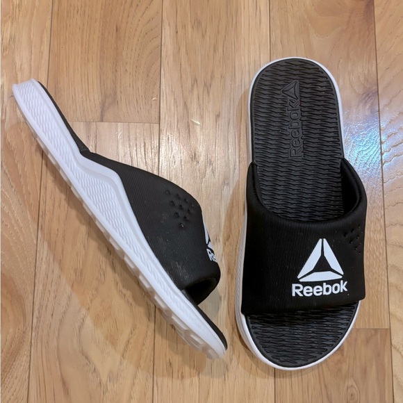 Reebok Black and White Slip On Padded Slide Sandals - Picture 1 of 7